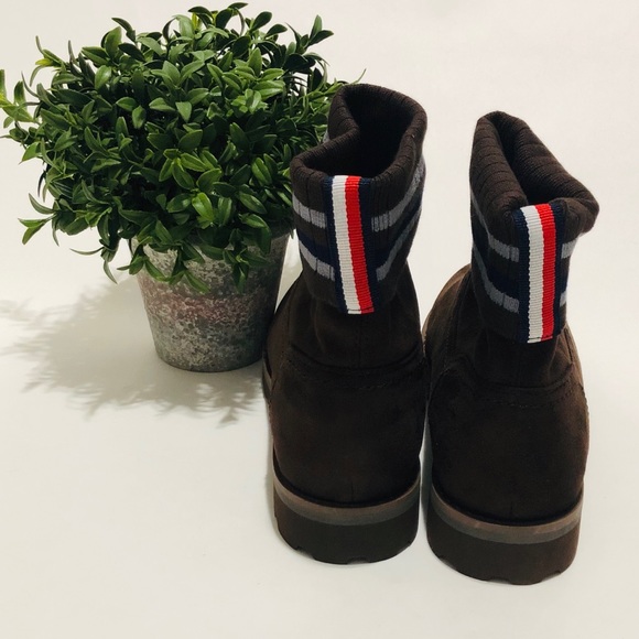 Tommy Hilfiger Women’s Pasilla Booties Dark Brown - Picture 3 of 7